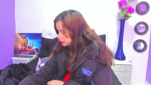 hott_barbie_ online show from November 20, 3:18 am