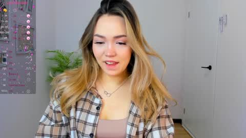 hello Im Eva online show from January 8, 2:14 am