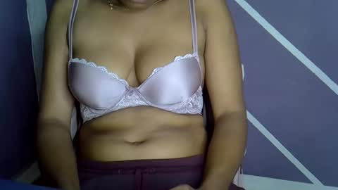hottie baddie14 online show from September 29, 6:18 am