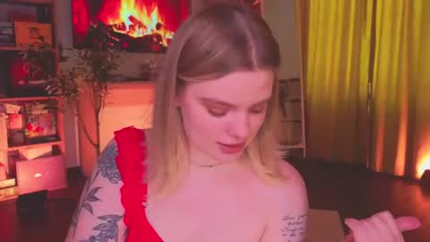 Jane  online show from July 19, 2:41 pm