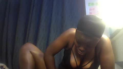 hottie_kittie online show from June 24, 11:59 pm