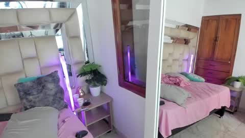   online show from January 13, 5:17 pm