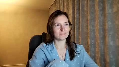 HumpyGrey online show from September 15, 4:58 pm