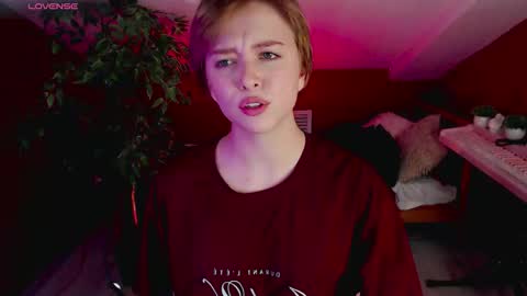 Julia online show from October 10, 9:09 pm