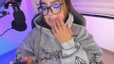 Ari online show from March 29, 1:59 am