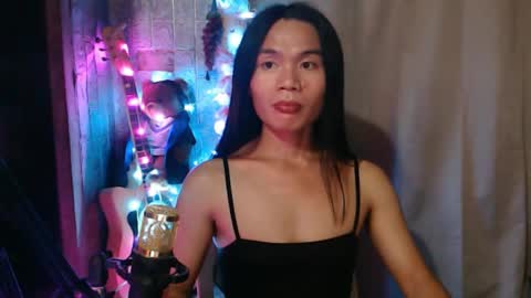 Kim online show from April 3, 3:21 pm