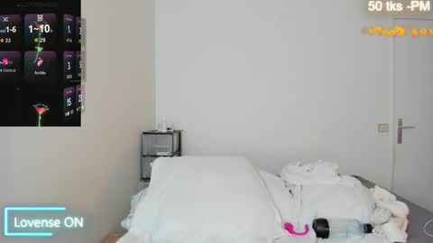 Olivia Alafolix- Fr--je parle fr -en online show from January 12, 11:59 am