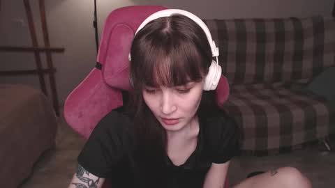 elisabeth online show from November 18, 12:06 pm