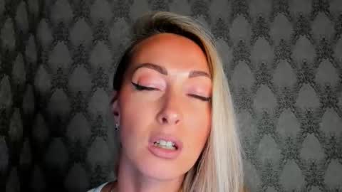 Blake online show from January 8, 6:23 pm