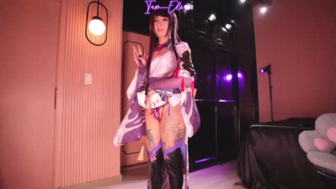       online show from January 9, 11:45 pm