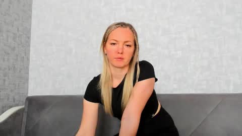 Venus online show from April 18, 9:01 am