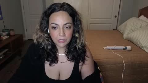 iambaddieofficial online show from November 29, 6:28 am