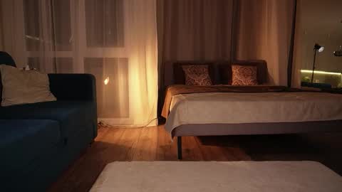 Claire online show from February 9, 4:53 pm