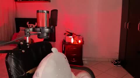 Mel  online show from September 30, 4:29 am