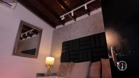 I A R A   online show from September 29, 1:27 pm