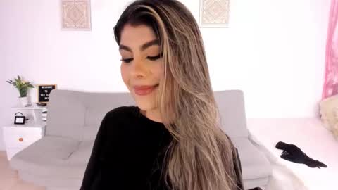 ice_y_abigail online show from January 16, 12:34 pm