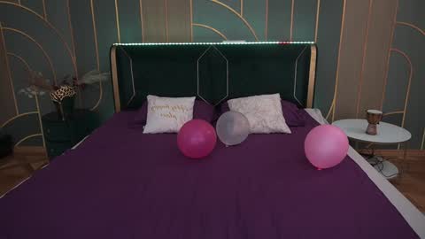 Danielle online show from February 2, 8:46 am