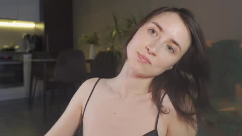 Belle online show from February 6, 2:15 pm