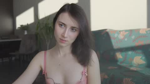 Belle online show from February 9, 2:07 pm