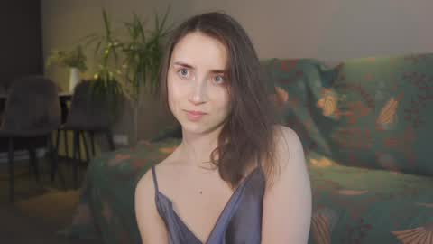 Belle online show from February 3, 2:02 pm