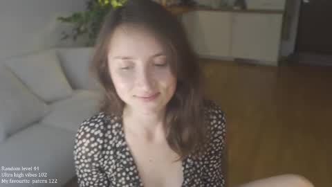 Belle online show from September 15, 1:08 pm