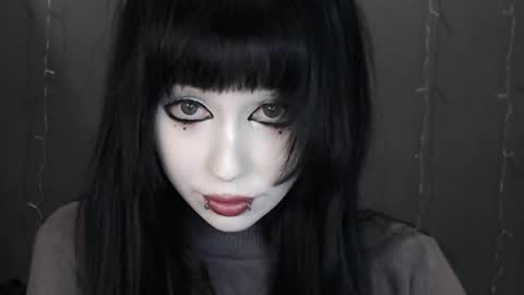 iiiiiiis online show from March 26, 8:54 pm