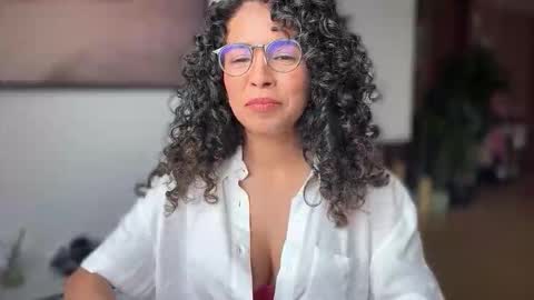 Kloe online show from October 28, 4:57 pm