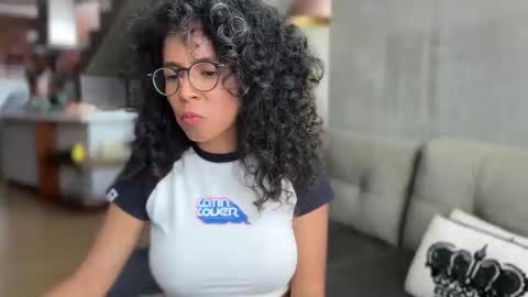 Kloe online show from November 5, 8:47 pm