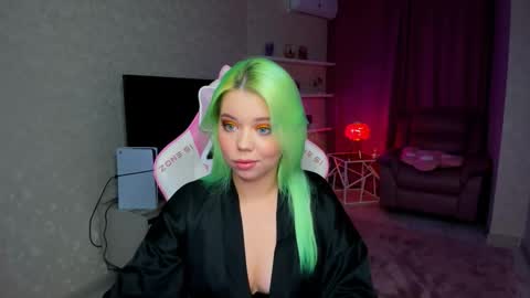 Roxy online show from February 14, 7:38 pm