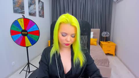 Roxy online show from March 9, 5:39 pm