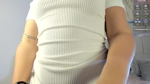 DAHLIA online show from November 15, 9:49 pm