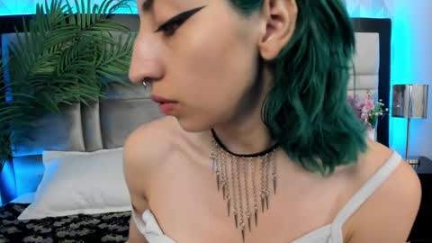  Im Gaia online show from January 24, 1:57 pm