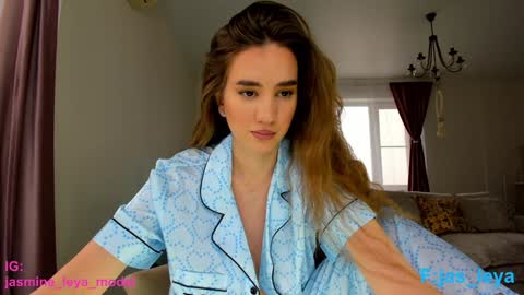  Leya Fansly Jas Leya online show from October 10, 4:17 am