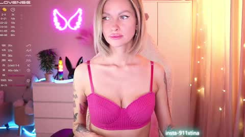 Kris online show from February 20, 2:29 am