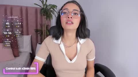 Lilyy  online show from February 10, 12:30 pm