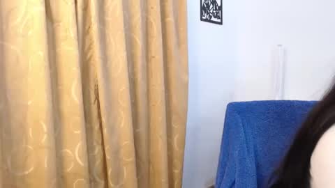 im madissonwell online show from February 4, 11:38 am