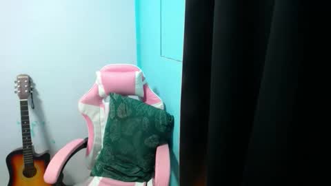 Ms. M online show from September 8, 8:19 pm