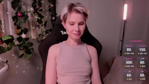 Mia online show from January 4, 5:16 pm