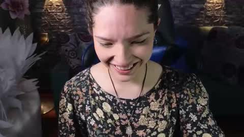 Karen  online show from October 17, 7:39 pm