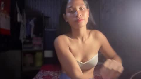 imthegoddexx online show from May 2, 10:29 am