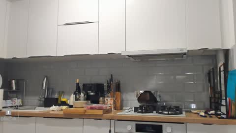 Ina Kush online show from December 8, 8:04 pm