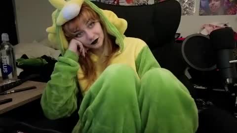 Inarafoxx online show from April 20, 3:09 am