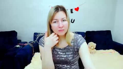 incredible_ariela online show from March 2, 10:00 am
