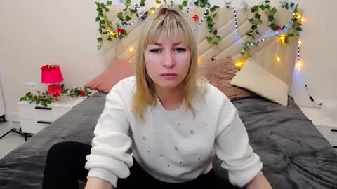 incredible_ariela online show from March 6, 10:41 am