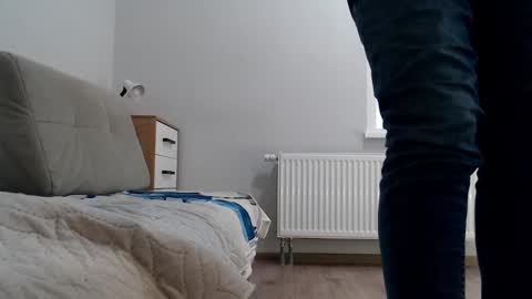 Della online show from February 1, 10:48 am