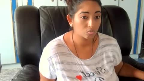 Indianpalgal69 online show from December 12, 8:03 am