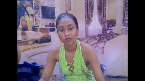 indiansexybutt4u2luv online show from February 27, 6:35 am