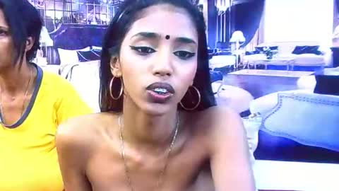 indiansexyslender4u2luv online show from November 22, 5:32 am