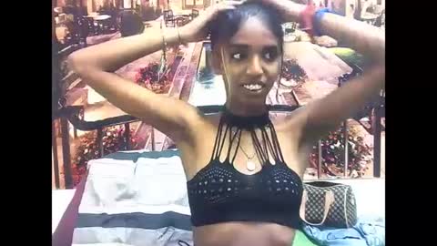 indiansexyslender4u2luv online show from January 28, 6:16 am