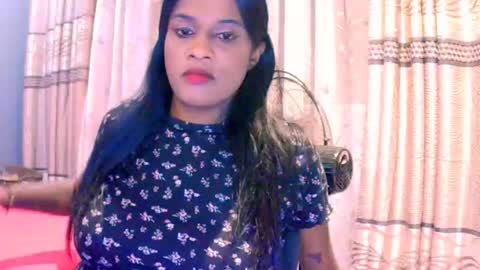 indiansexyy21 online show from April 13, 8:20 pm